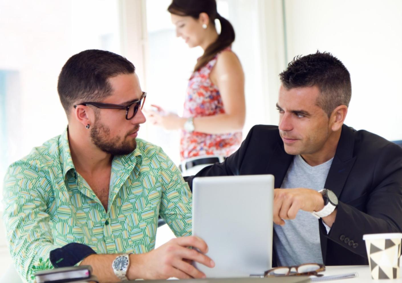 Position trading analysis workspace with market charts